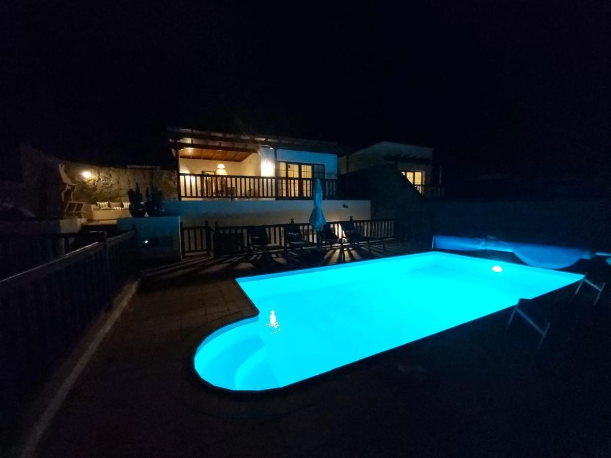 Villa Tegala By Villitas Playa Blanca  Bagian luar foto